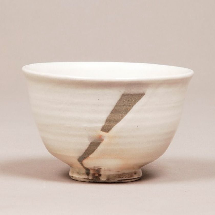 茶道具 抹茶茶碗（まっちゃちゃわん） 茶碗 粉引 中村与平 抹茶茶碗は茶の湯文化である表千家・裏千家の茶道具や抹茶を専門に扱う千紀園（せんきえん）が通販で販売しています。茶会また初心者向けのお稽古用にご利用いただける抹茶碗です。贈り物・ギフトにも人気です。