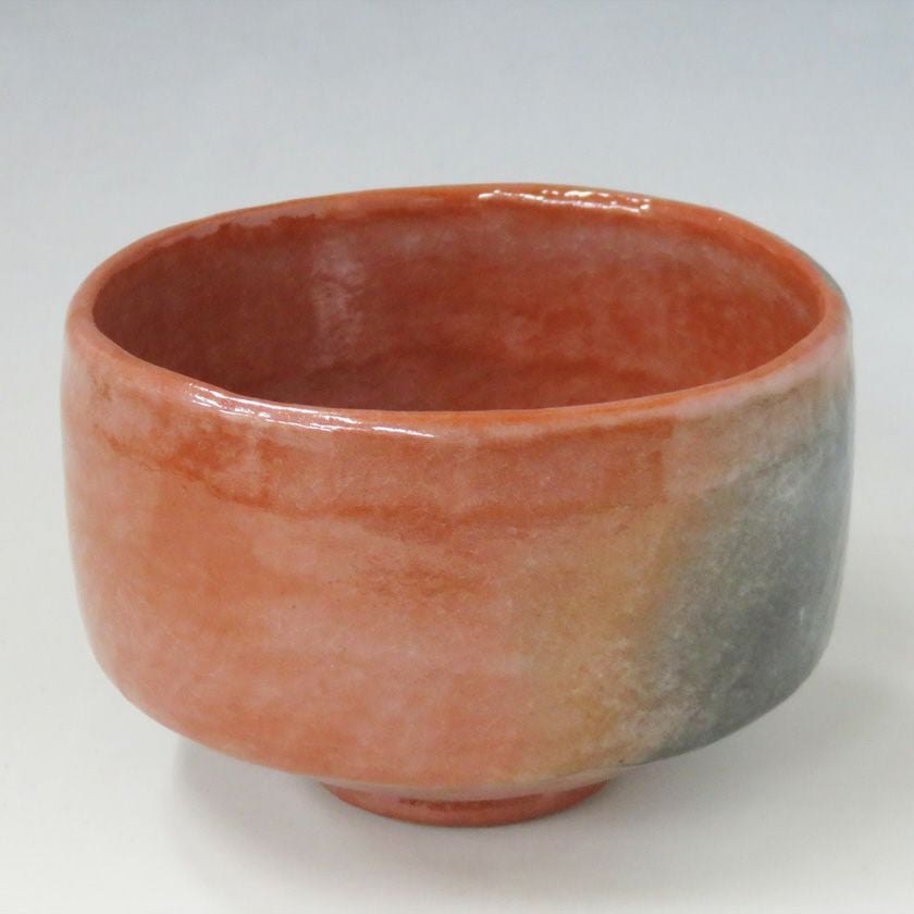 茶道具 抹茶茶碗（まっちゃちゃわん） 茶碗 木守 長次郎写 佐々木昭楽 抹茶茶碗は茶の湯文化である表千家・裏千家の茶道具や抹茶を専門に扱う千紀園（せんきえん）が通販で販売しています。茶会また初心者向けのお稽古用にご利用いただける抹茶碗です。贈り物・ギフトにも人気です。