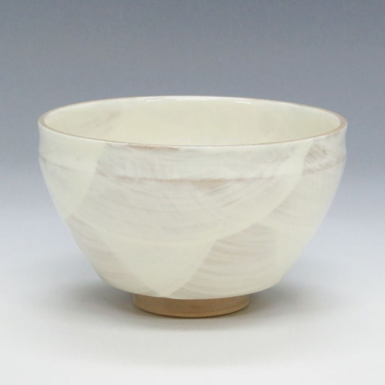 茶道具 小茶碗 水仙 加藤忠泉作 忠泉 抹茶茶碗は茶の湯文化である表千家・裏千家の茶道具や抹茶を専門に扱う千紀園（せんきえん）が通販で販売しています。茶会また初心者向けのお稽古用にご利用いただける抹茶碗です。贈り物・ギフトにも人気です。