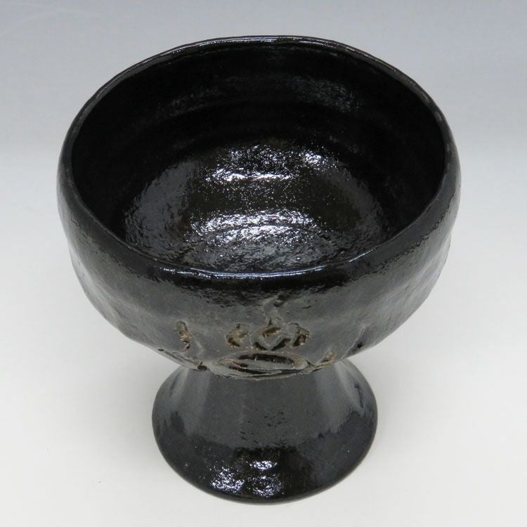 茶道具 馬上杯 黒楽 宝珠 松楽窯 抹茶茶碗は茶の湯文化である表千家・裏千家の茶道具や抹茶を専門に扱う千紀園（せんきえん）が通販で販売しています。茶会また初心者向けのお稽古用にご利用いただける抹茶碗です。贈り物・ギフトにも人気です。