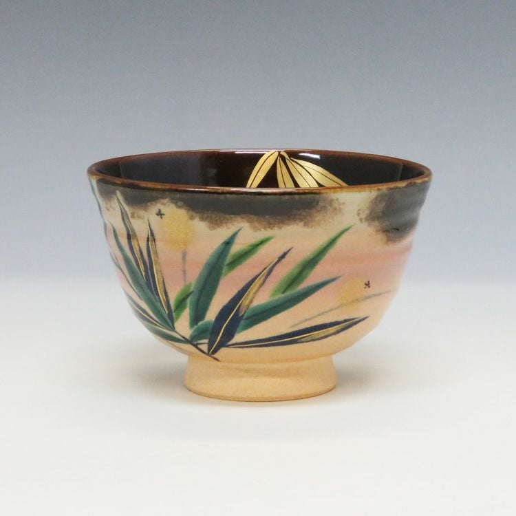 茶道具 茶碗 乾山 蛍 内飴釉<br>寺尾陶象作 抹茶茶碗は茶の湯文化である表千家・裏千家の茶道具や抹茶を専門に扱う千紀園（せんきえん）が通販で販売しています。茶会また初心者向けのお稽古用にご利用いただける抹茶碗です。贈り物・ギフトにも人気です。