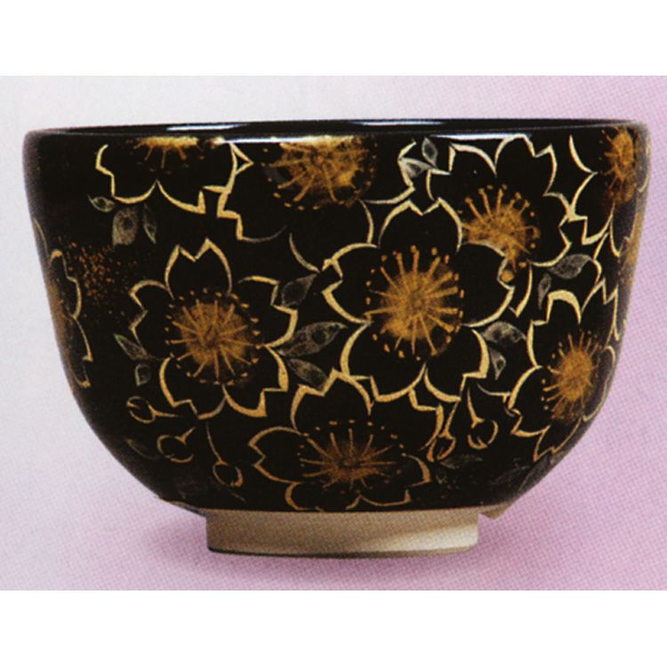 茶道具 茶碗 黒仁清 金彩桜 水出宋絢 抹茶茶碗は茶の湯文化である表千家・裏千家の茶道具や抹茶を専門に扱う千紀園（せんきえん）が通販で販売しています。茶会また初心者向けのお稽古用にご利用いただける抹茶碗です。贈り物・ギフトにも人気です。
