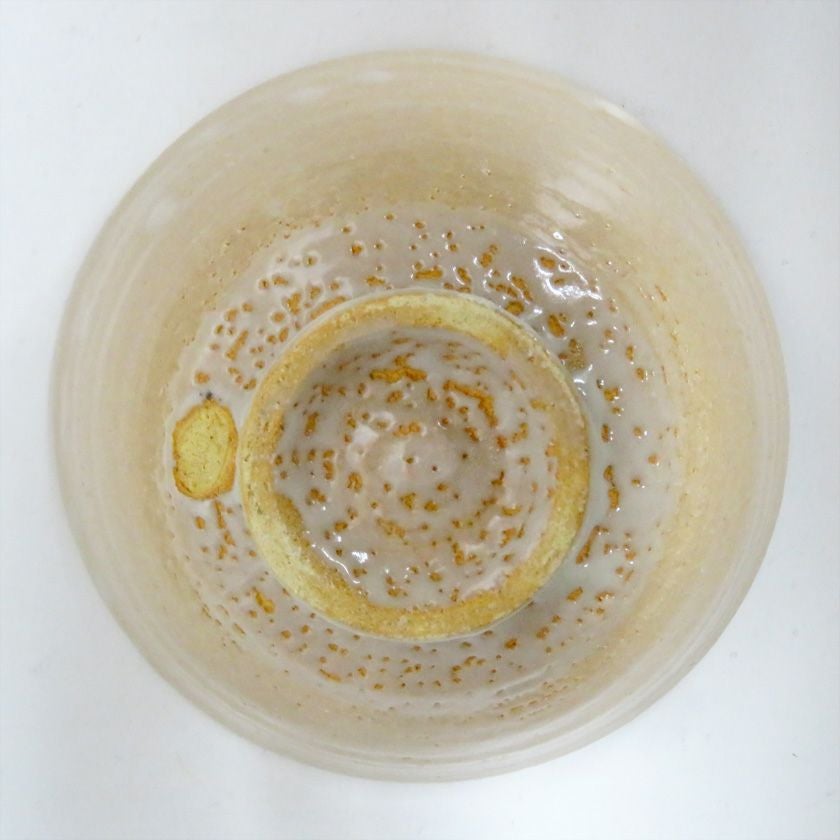 茶道具 小茶碗（こちゃわん） 小井戸茶碗 萩 与平 抹茶茶碗 抹茶茶碗は茶の湯文化である表千家・裏千家の茶道具や抹茶を専門に扱う千紀園（せんきえん）が通販で販売しています。茶会また初心者向けのお稽古用にご利用いただける抹茶碗です。贈り物・ギフトにも人気です。