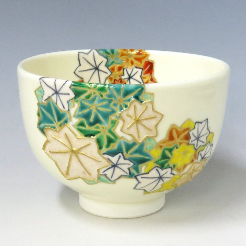 茶道具 抹茶茶碗（まっちゃちゃわん） 茶碗 色絵 丸紋紅葉 山川敦司 抹茶茶碗は茶の湯文化である表千家・裏千家の茶道具や抹茶を専門に扱う千紀園（せんきえん）が通販で販売しています。茶会また初心者向けのお稽古用にご利用いただける抹茶碗です。贈り物・ギフトにも人気です。