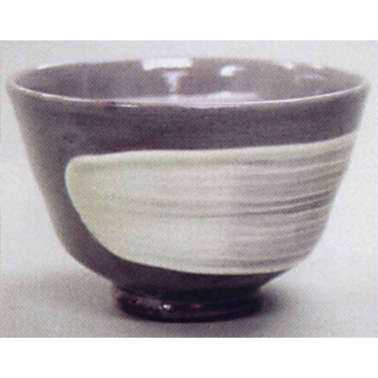 茶道具 茶碗 刷毛目 陣内窯 抹茶茶碗は茶の湯文化である表千家・裏千家の茶道具や抹茶を専門に扱う千紀園（せんきえん）が通販で販売しています。茶会また初心者向けのお稽古用にご利用いただける抹茶碗です。贈り物・ギフトにも人気です。