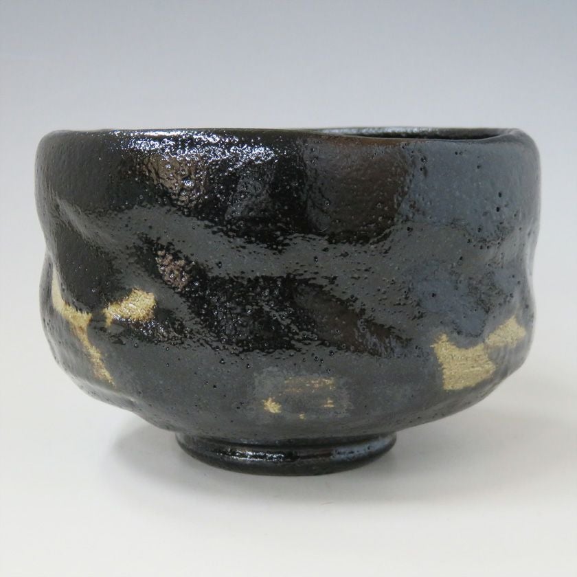 茶道具 楽茶碗（らくちゃわん） 茶碗 黒楽 上 松楽 抹茶茶碗は茶の湯文化である表千家・裏千家の茶道具や抹茶を専門に扱う千紀園（せんきえん）が通販で販売しています。茶会また初心者向けのお稽古用にご利用いただける抹茶碗です。贈り物・ギフトにも人気です。