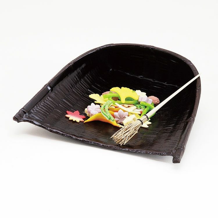 茶道具「菓子器」千家十職【飛来一閑】(造)の『独楽形 菓子器』共箱 000000004569-01.jpg?size=xl&w=