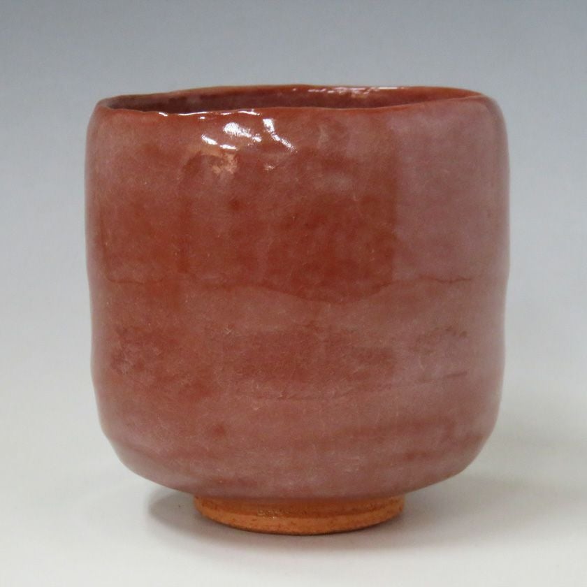 茶道具 筒茶碗（つつちゃわん） 赤楽 筒茶碗 佐々木松楽 抹茶茶碗は茶の湯文化である表千家・裏千家の茶道具や抹茶を専門に扱う千紀園（せんきえん）が通販で販売しています。茶会また初心者向けのお稽古用にご利用いただける抹茶碗です。贈り物・ギフトにも人気です。