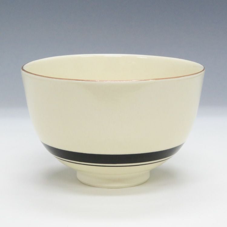 茶道具 抹茶茶碗 色絵 茶碗 お雛さま 栄山 抹茶茶碗は茶の湯文化である表千家・裏千家の茶道具や抹茶を専門に扱う千紀園（せんきえん）が通販で販売しています。茶会また初心者向けのお稽古用にご利用いただける抹茶碗です。贈り物・ギフトにも人気です。
