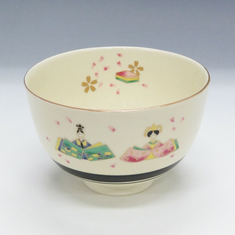 茶道具 抹茶茶碗 色絵 茶碗 お雛さま 栄山 抹茶茶碗は茶の湯文化である表千家・裏千家の茶道具や抹茶を専門に扱う千紀園（せんきえん）が通販で販売しています。茶会また初心者向けのお稽古用にご利用いただける抹茶碗です。贈り物・ギフトにも人気です。