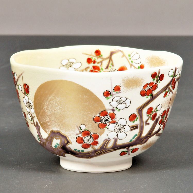 茶道具 抹茶茶碗（まっちゃちゃわん） 茶碗　月光梅月 壱休窯 抹茶茶碗は茶の湯文化である表千家・裏千家の茶道具や抹茶を専門に扱う千紀園（せんきえん）が通販で販売しています。茶会また初心者向けのお稽古用にご利用いただける抹茶碗です。贈り物・ギフトにも人気です。