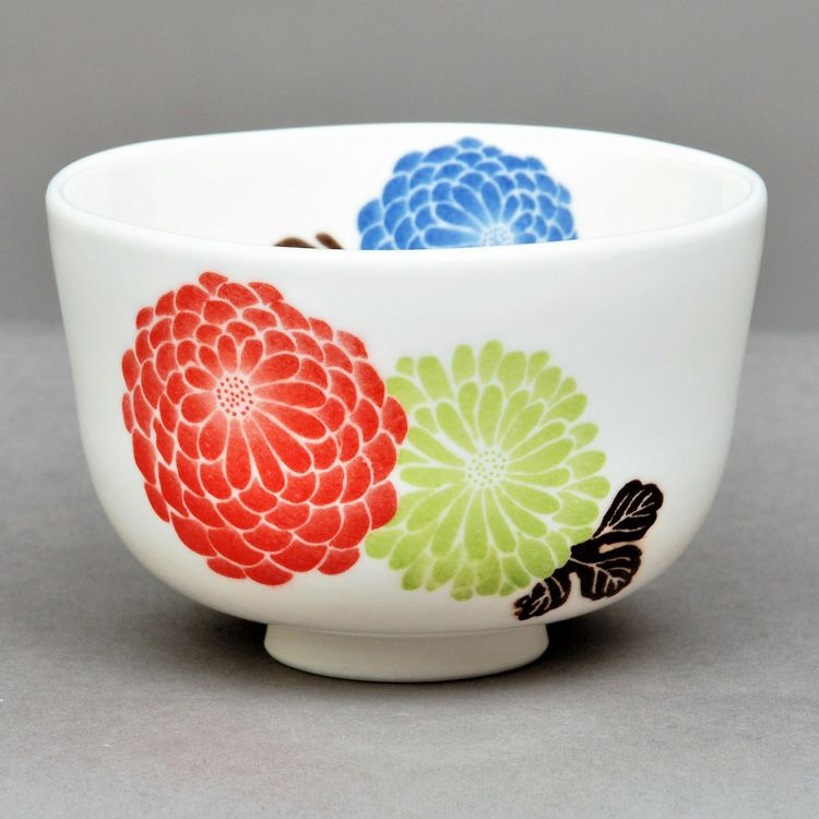 茶道具 抹茶茶碗（まっちゃちゃわん） 茶碗　菊紋 花月窯 抹茶茶碗は茶の湯文化である表千家・裏千家の茶道具や抹茶を専門に扱う千紀園（せんきえん）が通販で販売しています。茶会また初心者向けのお稽古用にご利用いただける抹茶碗です。贈り物・ギフトにも人気です。