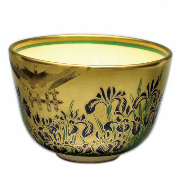 茶道具 抹茶茶碗（まっちゃちゃわん） 茶碗 金地 菖蒲 加藤 如水 抹茶茶碗は茶の湯文化である表千家・裏千家の茶道具や抹茶を専門に扱う千紀園（せんきえん）が通販で販売しています。茶会また初心者向けのお稽古用にご利用いただける抹茶碗です。贈り物・ギフトにも人気です。