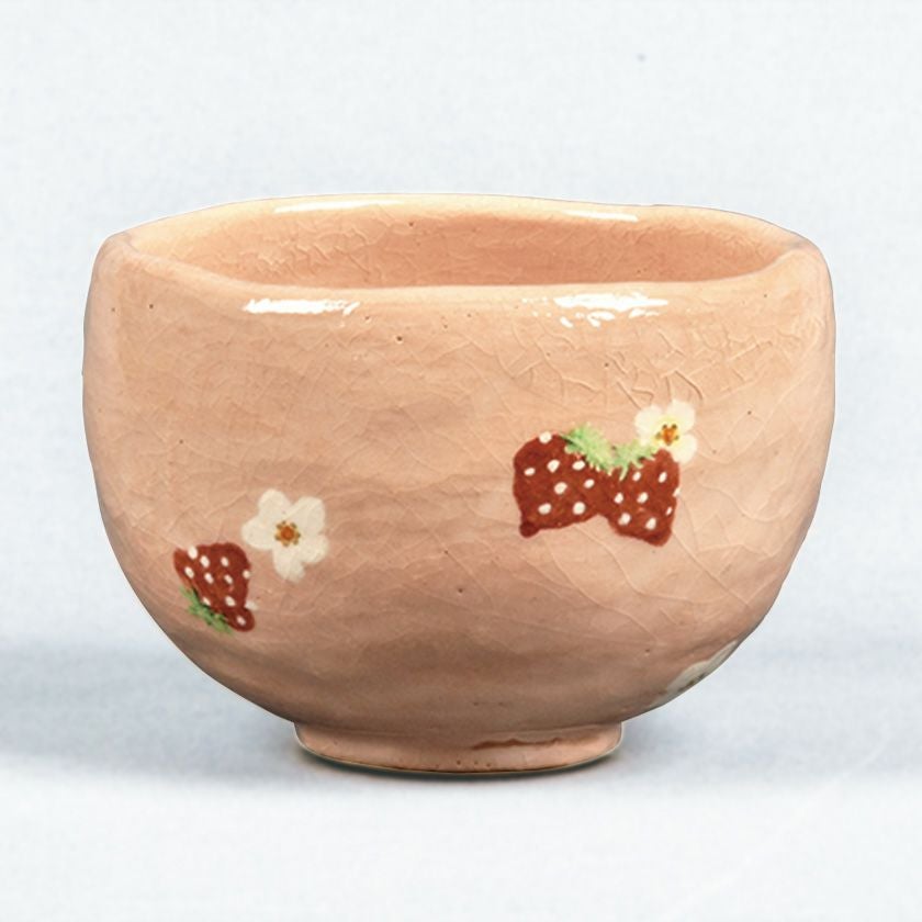 茶道具 抹茶茶碗（まっちゃちゃわん） 茶碗 苺の実 吉村 楽入 抹茶茶碗は茶の湯文化である表千家・裏千家の茶道具や抹茶を専門に扱う千紀園（せんきえん）が通販で販売しています。茶会また初心者向けのお稽古用にご利用いただける抹茶碗です。贈り物・ギフトにも人気です。