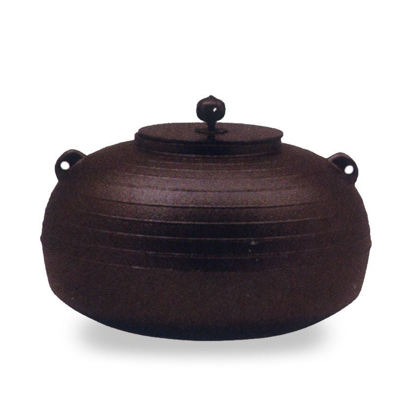 茶道具 茶釜 平丸筋釜 蓋付き 胴回り 約80cm 現状品 中古 苫小牧西店 茶道具 炉釜（ろがま） F-704 志きの釜 平丸千筋釜 （炉・置炉用