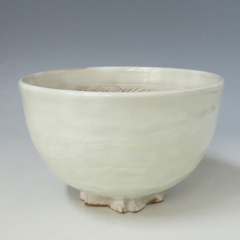 茶道具 抹茶茶碗（まっちゃちゃわん） 茶碗 粉引三島 桜高台 清和窯 抹茶茶碗は茶の湯文化である表千家・裏千家の茶道具や抹茶を専門に扱う千紀園（せんきえん）が通販で販売しています。茶会また初心者向けのお稽古用にご利用いただける抹茶碗です。贈り物・ギフトにも人気です。