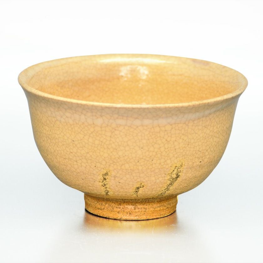 茶道具 抹茶茶碗（まっちゃちゃわん） 茶碗 真熊川「花白川」 （まこもがい　はなしらかわ） 原 清晁 抹茶茶碗は茶の湯文化である表千家・裏千家の茶道具や抹茶を専門に扱う千紀園（せんきえん）が通販で販売しています。茶会また初心者向けのお稽古用にご利用いただける抹茶碗です。贈り物・ギフトにも人気です。