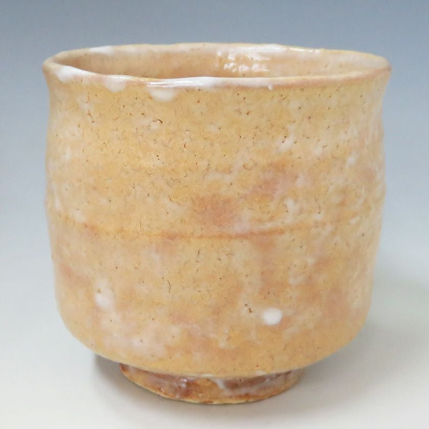 筒茶碗　萩筒茶碗　白色茶碗 茶道具 筒茶碗（つつちゃわん） 筒茶碗 萩 小松 健 | 千年の香り 千紀園