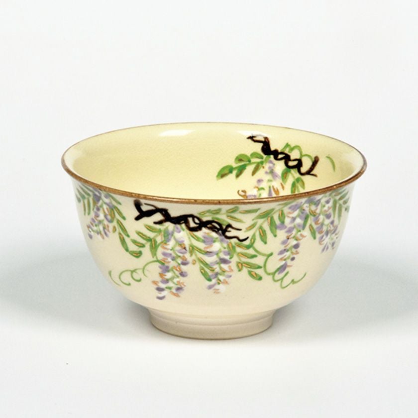茶道具 小茶碗（こちゃわん） 利休茶碗 藤 浅見 与し三 抹茶茶碗は茶の湯文化である表千家・裏千家の茶道具や抹茶を専門に扱う千紀園（せんきえん）が通販で販売しています。茶会また初心者向けのお稽古用にご利用いただける抹茶碗です。贈り物・ギフトにも人気です。