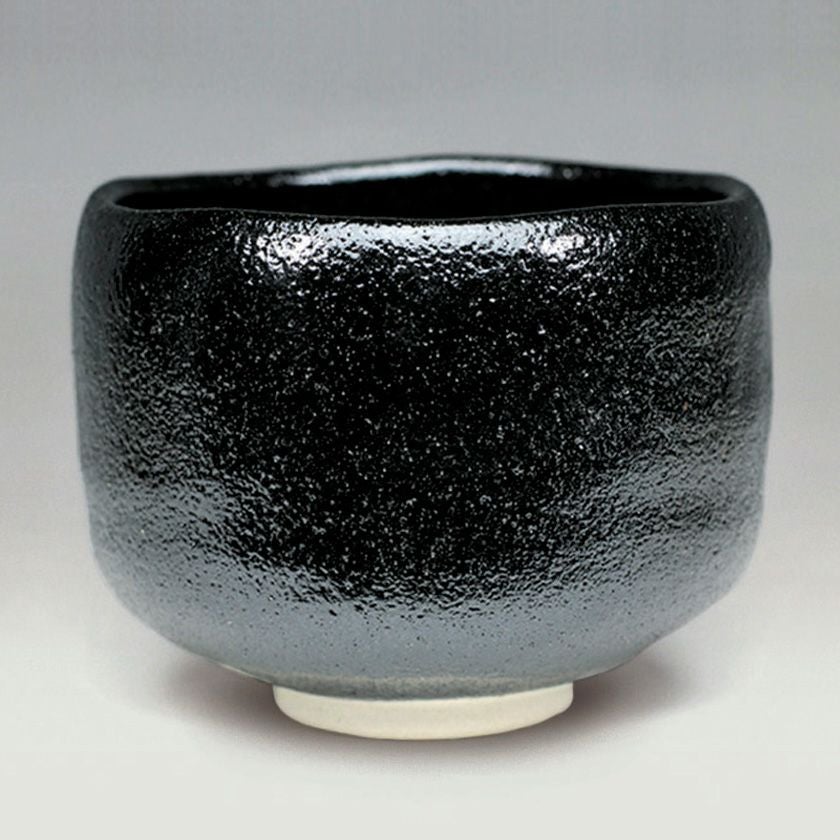 Ｔ５７８　茶碗　『草庵写　黒楽茶碗』『楽入窯作』　共箱　抹茶碗　茶道具 茶道具 楽茶碗（らくちゃわん） 黒楽茶碗 楽入窯 | 千年の香り 千紀園