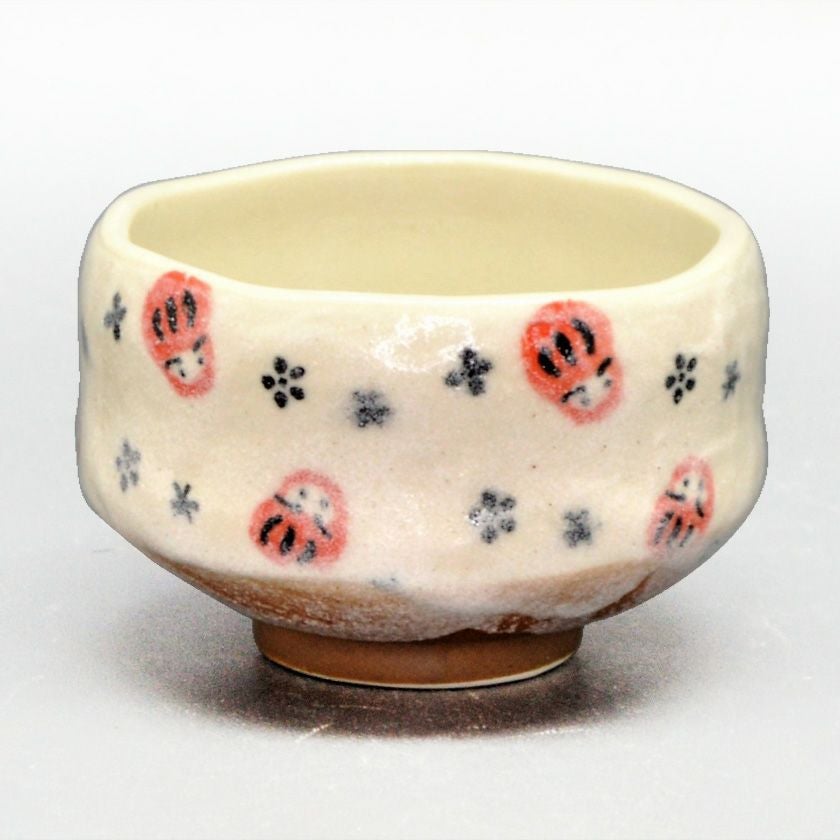 茶道具 小茶碗（こちゃわん） 小茶碗 ダルマ 豊窯 抹茶茶碗は茶の湯文化である表千家・裏千家の茶道具や抹茶を専門に扱う千紀園（せんきえん）が通販で販売しています。茶会また初心者向けのお稽古用にご利用いただける抹茶碗です。贈り物・ギフトにも人気です。