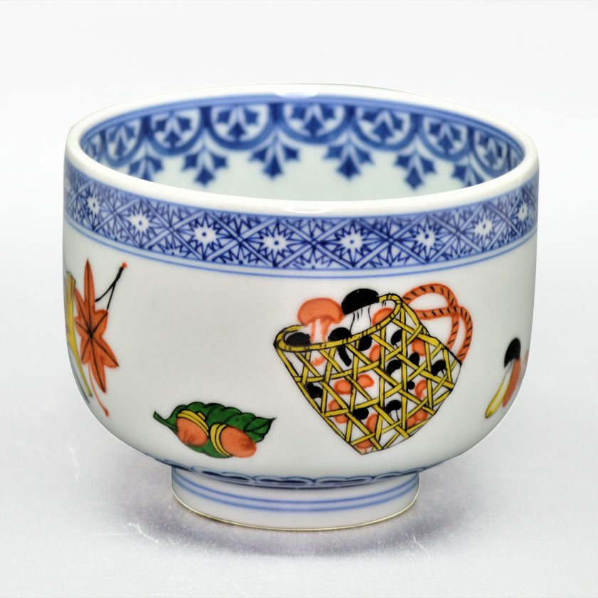 茶道具 抹茶茶碗（まっちゃちゃわん） 茶碗 色絵実りの秋 景徳鎮 王懐英 抹茶茶碗は茶の湯文化である表千家・裏千家の茶道具や抹茶を専門に扱う千紀園（せんきえん）が通販で販売しています。茶会また初心者向けのお稽古用にご利用いただける抹茶碗です。贈り物・ギフトにも人気です。