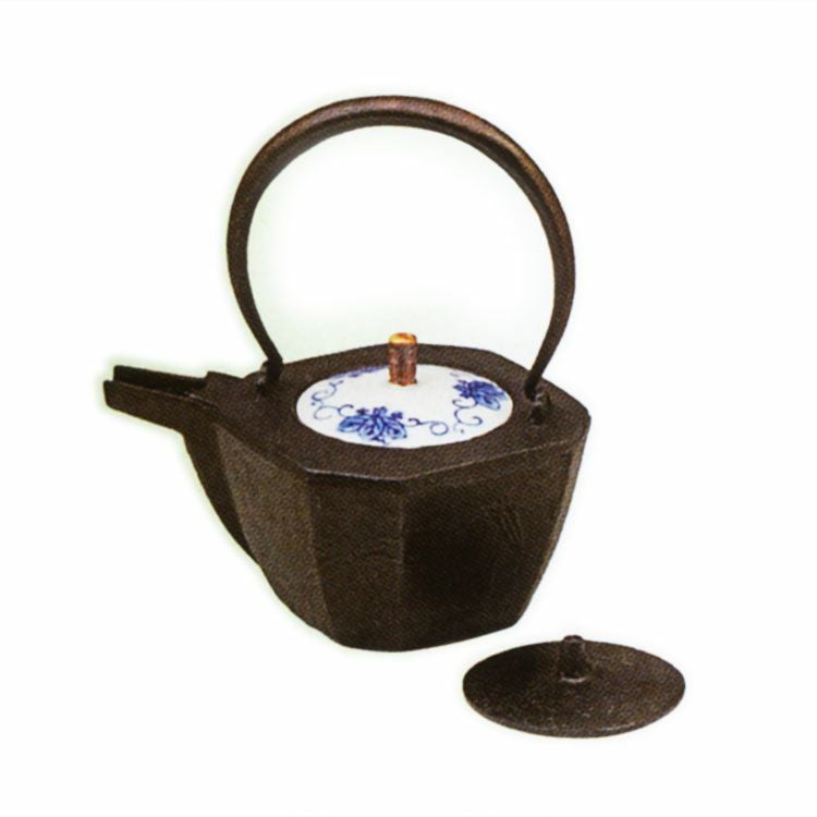 阿古耶堂造　伝統工芸品　茶托　柏　茶道具　葉型 茶道具 懐石道具（かいせきどうぐ） 鉄銚子 八角形（陶器替蓋付