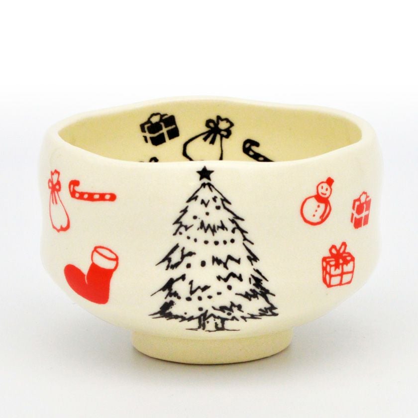 茶道具 小茶碗（こちゃわん） 小茶碗 ツリーとプレゼント クリスマス 豊窯 抹茶茶碗は茶の湯文化である表千家・裏千家の茶道具や抹茶を専門に扱う千紀園（せんきえん）が通販で販売しています。茶会また初心者向けのお稽古用にご利用いただける抹茶碗です。贈り物・ギフトにも人気です。