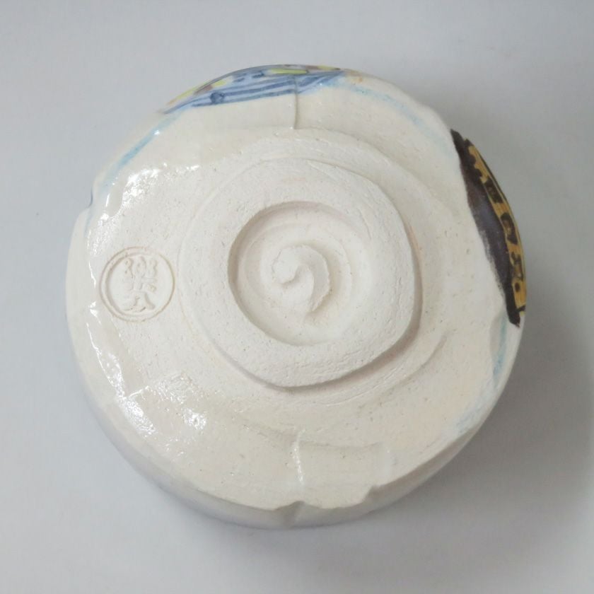 茶道具 楽茶碗（らくちゃわん） 茶碗 楽 欧州の街窓 吉村 楽入 抹茶茶碗は茶の湯文化である表千家・裏千家の茶道具や抹茶を専門に扱う千紀園（せんきえん）が通販で販売しています。茶会また初心者向けのお稽古用にご利用いただける抹茶碗です。贈り物・ギフトにも人気です。