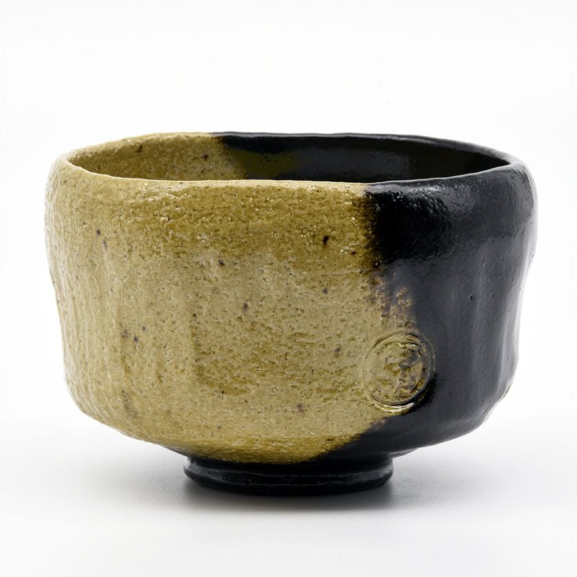 茶道具 抹茶茶碗（まっちゃちゃわん） 茶碗 掛分 旦入写 破れ窓 佐々木 昭楽 抹茶茶碗は茶の湯文化である表千家・裏千家の茶道具や抹茶を専門に扱う千紀園（せんきえん）が通販で販売しています。茶会また初心者向けのお稽古用にご利用いただける抹茶碗です。贈り物・ギフトにも人気です。