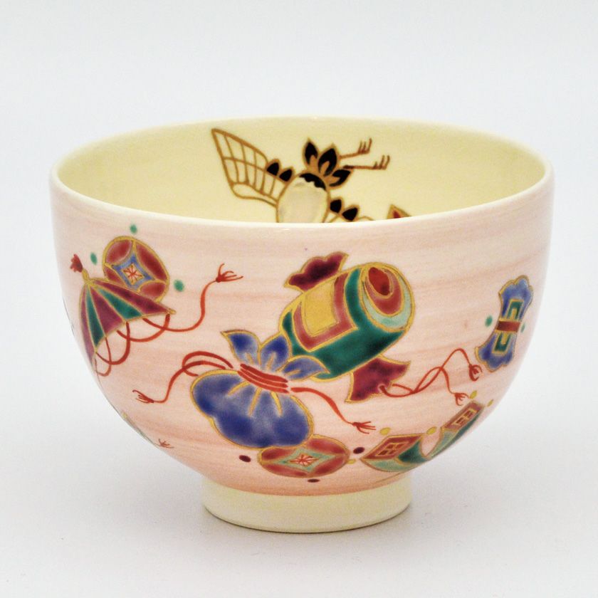 茶道具 抹茶茶碗（まっちゃちゃわん） 茶碗 桃釉 宝尽 見谷 福峰 抹茶茶碗は茶の湯文化である表千家・裏千家の茶道具や抹茶を専門に扱う千紀園（せんきえん）が通販で販売しています。茶会また初心者向けのお稽古用にご利用いただける抹茶碗です。贈り物・ギフトにも人気です。