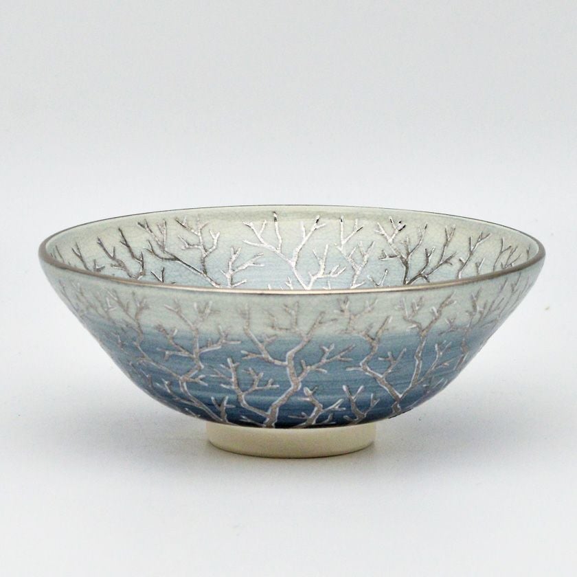 茶道具 平茶碗（ひらちゃわん） 平茶碗 仁清 珊瑚 山岡 善高 抹茶茶碗は茶の湯文化である表千家・裏千家の茶道具や抹茶を専門に扱う千紀園（せんきえん）が通販で販売しています。茶会また初心者向けのお稽古用にご利用いただける抹茶碗です。贈り物・ギフトにも人気です。