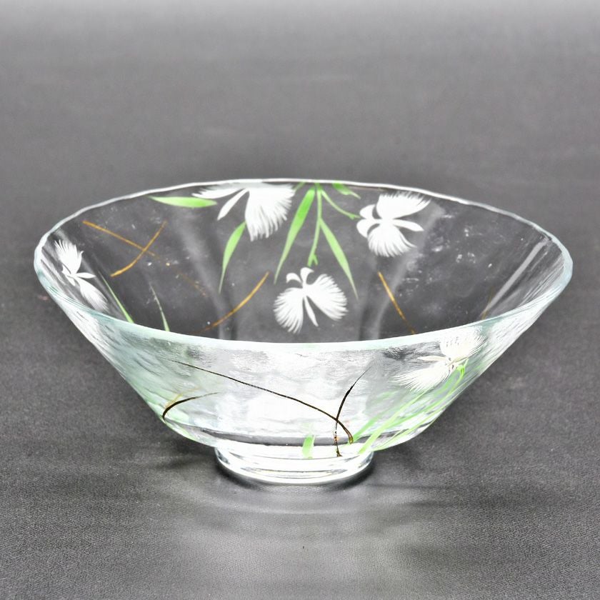 茶道具 平茶碗（ひらちゃわん） 平茶碗 義山 鷺草 （超耐熱） 今岡 妙見 抹茶茶碗は茶の湯文化である表千家・裏千家の茶道具や抹茶を専門に扱う千紀園（せんきえん）が通販で販売しています。茶会また初心者向けのお稽古用にご利用いただける抹茶碗です。贈り物・ギフトにも人気です。