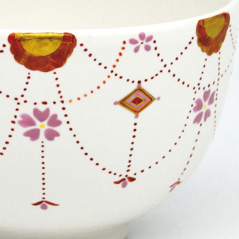 茶道具 抹茶茶碗（まっちゃちゃわん） 茶碗 白釉 瓔珞桜 山岡 善高 抹茶茶碗は茶の湯文化である表千家・裏千家の茶道具や抹茶を専門に扱う千紀園（せんきえん）が通販で販売しています。茶会また初心者向けのお稽古用にご利用いただける抹茶碗です。贈り物・ギフトにも人気です。