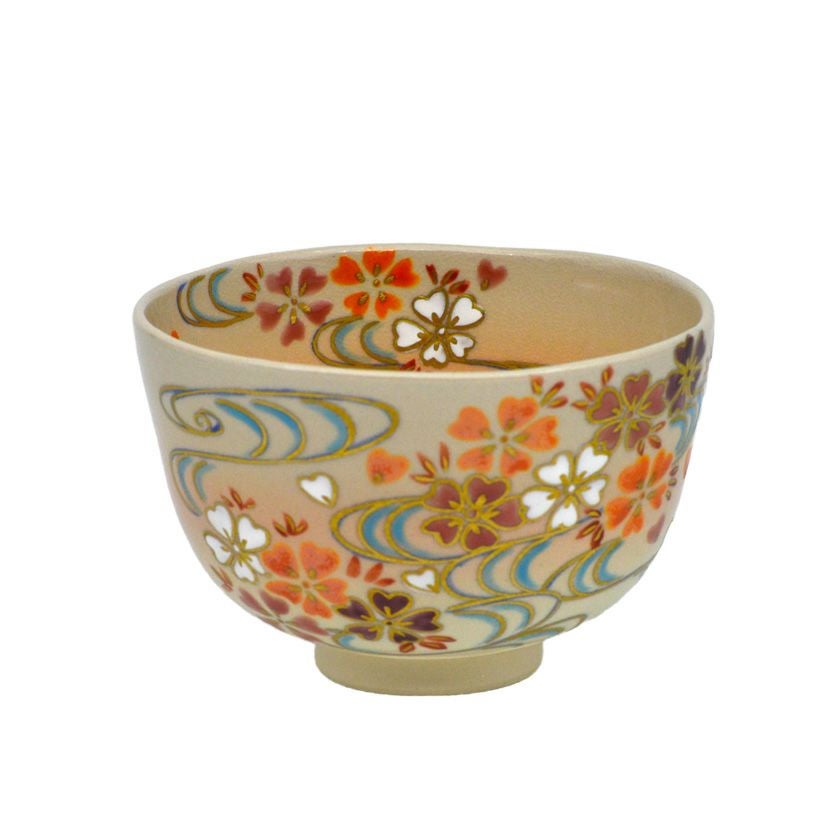 茶道具 抹茶茶碗（まっちゃちゃわん） 茶碗 色絵 桜流水 伊坂 清香 抹茶茶碗は茶の湯文化である表千家・裏千家の茶道具や抹茶を専門に扱う千紀園（せんきえん）が通販で販売しています。茶会また初心者向けのお稽古用にご利用いただける抹茶碗です。贈り物・ギフトにも人気です。