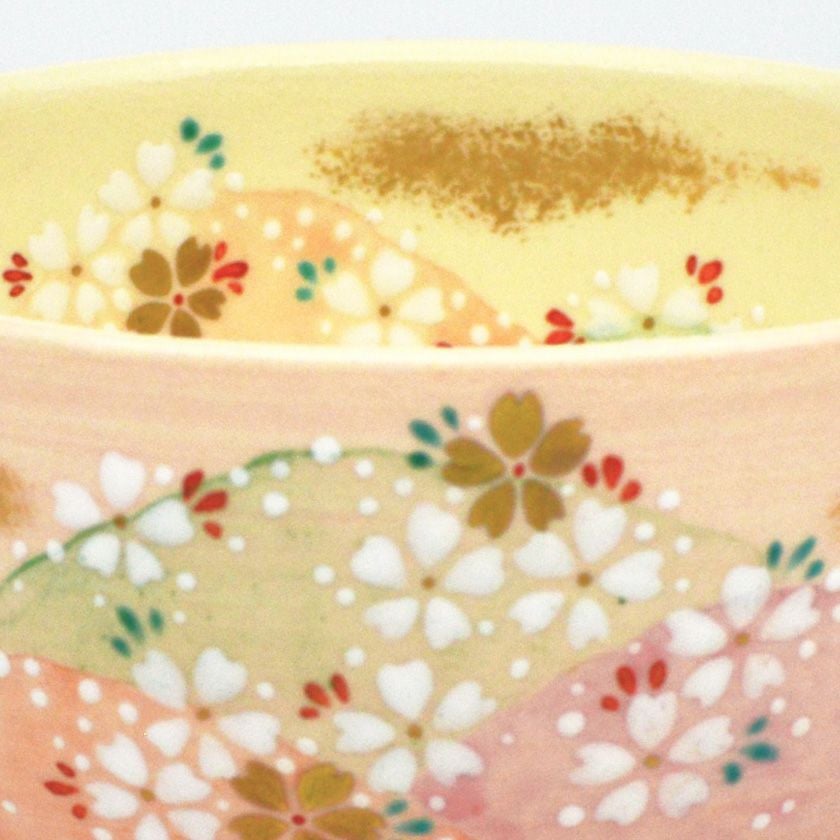 茶道具 抹茶茶碗（まっちゃちゃわん） 茶碗 吉野山 見谷 福峰 抹茶茶碗は茶の湯文化である表千家・裏千家の茶道具や抹茶を専門に扱う千紀園（せんきえん）が通販で販売しています。茶会また初心者向けのお稽古用にご利用いただける抹茶碗です。贈り物・ギフトにも人気です。