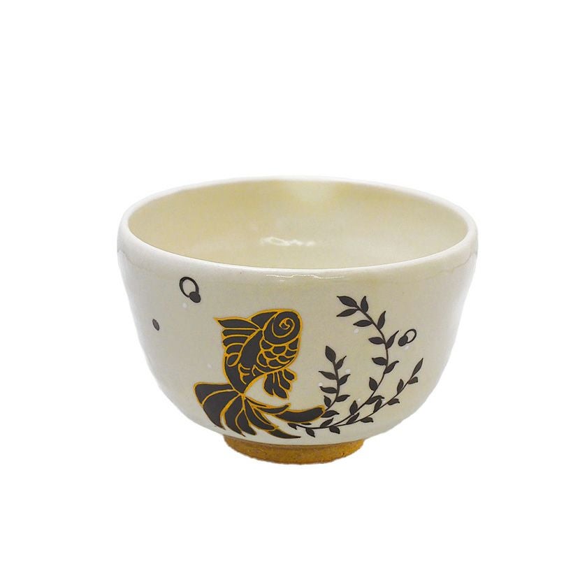 茶道具 抹茶茶碗（まっちゃちゃわん） 粉引茶碗 水草に金魚 山岡 善昇 抹茶茶碗は茶の湯文化である表千家・裏千家の茶道具や抹茶を専門に扱う千紀園（せんきえん）が通販で販売しています。茶会また初心者向けのお稽古用にご利用いただける抹茶碗です。贈り物・ギフトにも人気です。