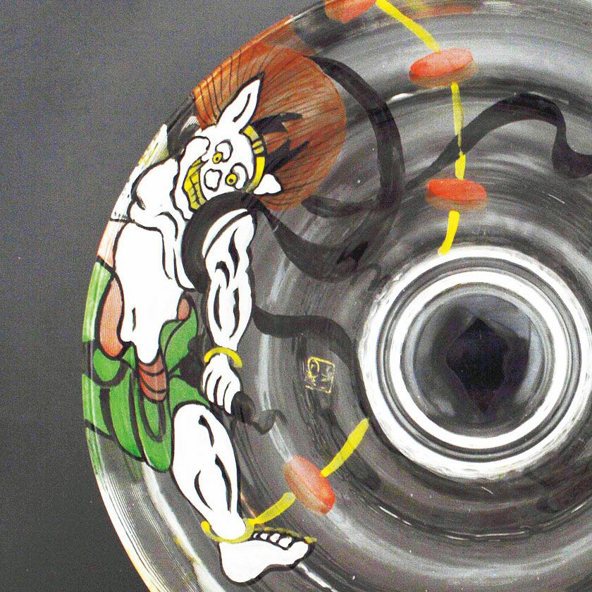 茶道具 平茶碗（ひらちゃわん） ガラス平茶碗 雷神 【耐熱】 小手鞠窯 抹茶茶碗は茶の湯文化である表千家・裏千家の茶道具や抹茶を専門に扱う千紀園（せんきえん）が通販で販売しています。茶会また初心者向けのお稽古用にご利用いただける抹茶碗です。贈り物・ギフトにも人気です。