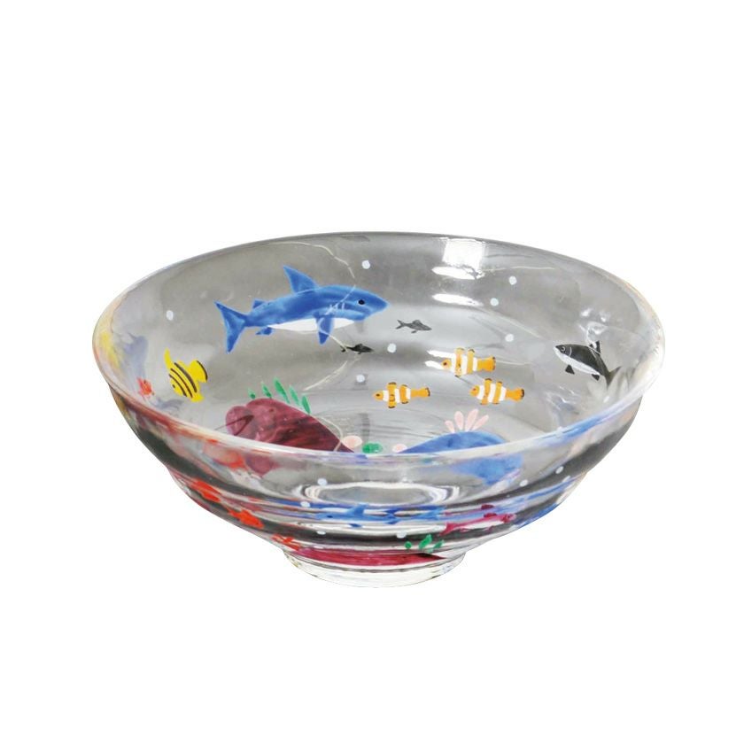 茶道具 平茶碗（ひらちゃわん） ガラス平茶碗 海の日 【耐熱】 松本 明日香 抹茶茶碗は茶の湯文化である表千家・裏千家の茶道具や抹茶を専門に扱う千紀園（せんきえん）が通販で販売しています。茶会また初心者向けのお稽古用にご利用いただける抹茶碗です。贈り物・ギフトにも人気です。