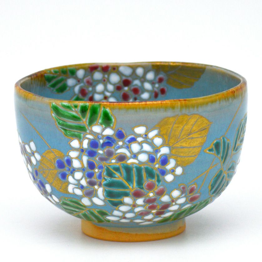 茶道具 抹茶茶碗（まっちゃちゃわん） 茶碗 青釉 紫陽花 壱休窯 抹茶茶碗は茶の湯文化である表千家・裏千家の茶道具や抹茶を専門に扱う千紀園（せんきえん）が通販で販売しています。茶会また初心者向けのお稽古用にご利用いただける抹茶碗です。贈り物・ギフトにも人気です。