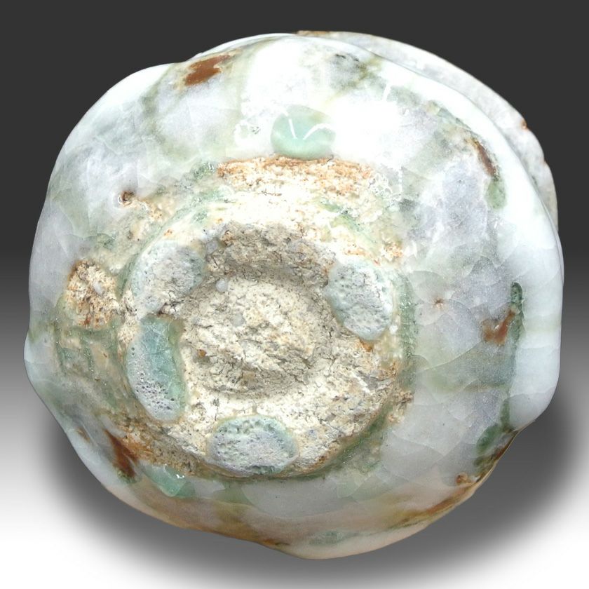 茶道具 抹茶茶碗（まっちゃちゃわん） 茶碗 志野焼 大山 秀男 抹茶茶碗は茶の湯文化である表千家・裏千家の茶道具や抹茶を専門に扱う千紀園（せんきえん）が通販で販売しています。茶会また初心者向けのお稽古用にご利用いただける抹茶碗です。贈り物・ギフトにも人気です。