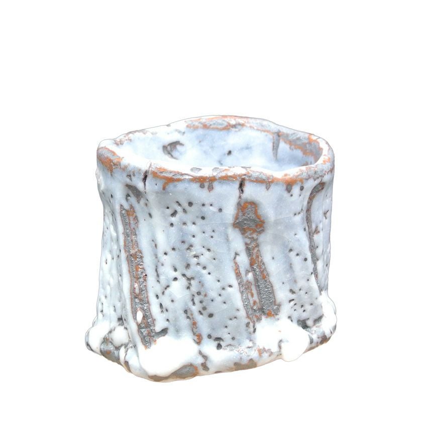 茶道具 抹茶茶碗（まっちゃちゃわん） 茶碗 志野焼 大山 秀男 抹茶茶碗は茶の湯文化である表千家・裏千家の茶道具や抹茶を専門に扱う千紀園（せんきえん）が通販で販売しています。茶会また初心者向けのお稽古用にご利用いただける抹茶碗です。贈り物・ギフトにも人気です。