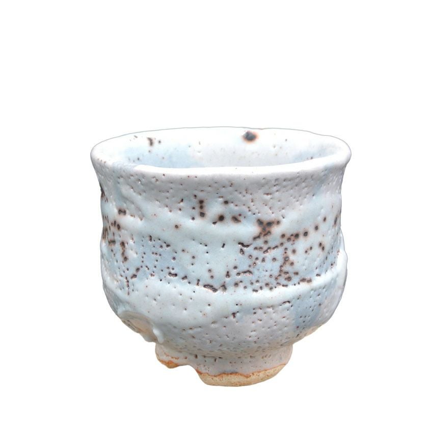 茶道具 抹茶茶碗（まっちゃちゃわん） 茶碗 志野焼 大山 秀男 抹茶茶碗は茶の湯文化である表千家・裏千家の茶道具や抹茶を専門に扱う千紀園（せんきえん）が通販で販売しています。茶会また初心者向けのお稽古用にご利用いただける抹茶碗です。贈り物・ギフトにも人気です。