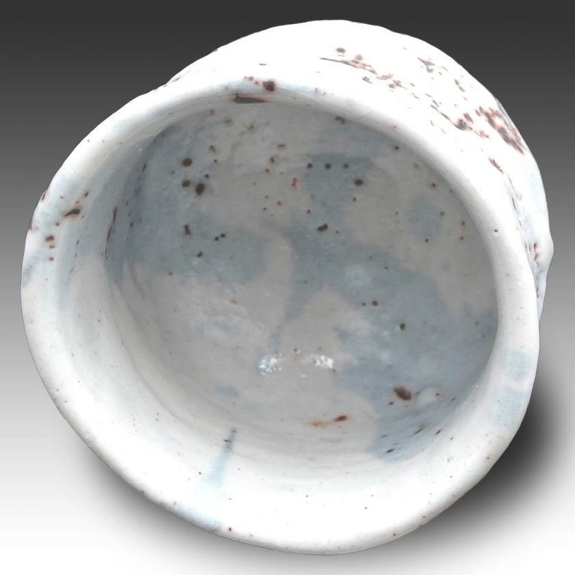 茶道具 抹茶茶碗（まっちゃちゃわん） 茶碗 志野焼 大山 秀男 抹茶茶碗は茶の湯文化である表千家・裏千家の茶道具や抹茶を専門に扱う千紀園（せんきえん）が通販で販売しています。茶会また初心者向けのお稽古用にご利用いただける抹茶碗です。贈り物・ギフトにも人気です。