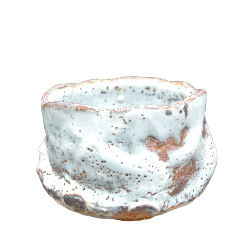 茶道具 抹茶茶碗（まっちゃちゃわん） 茶碗 志野焼 大山 秀男 抹茶茶碗は茶の湯文化である表千家・裏千家の茶道具や抹茶を専門に扱う千紀園（せんきえん）が通販で販売しています。茶会また初心者向けのお稽古用にご利用いただける抹茶碗です。贈り物・ギフトにも人気です。