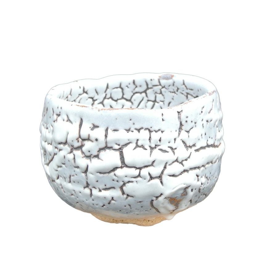 茶道具 抹茶茶碗（まっちゃちゃわん） 茶碗 志野焼 大山 秀男 抹茶茶碗は茶の湯文化である表千家・裏千家の茶道具や抹茶を専門に扱う千紀園（せんきえん）が通販で販売しています。茶会また初心者向けのお稽古用にご利用いただける抹茶碗です。贈り物・ギフトにも人気です。