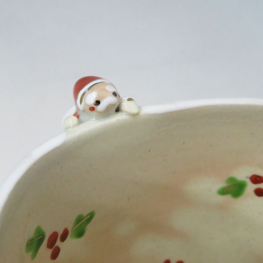 茶道具 抹茶茶碗（まっちゃちゃわん） 茶碗 色絵 煙突サンタ 東山 深山 クリスマス Xmas Christmas 聖誕節 抹茶茶碗は茶の湯文化である表千家・裏千家の茶道具や抹茶を専門に扱う千紀園（せんきえん）が通販で販売しています。茶会また初心者向けのお稽古用にご利用いただける抹茶碗です。贈り物・ギフトにも人気です。