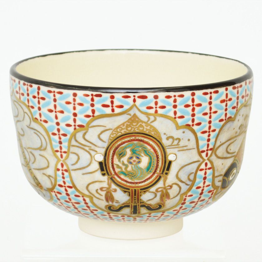 茶道具 抹茶茶碗（まっちゃちゃわん） 茶碗 色絵 和楽器 清閑寺窯 歌会始 勅題 御題「和」 抹茶茶碗は茶の湯文化である表千家・裏千家の茶道具や抹茶を専門に扱う千紀園（せんきえん）が通販で販売しています。茶会また初心者向けのお稽古用にご利用いただける抹茶碗です。贈り物・ギフトにも人気です。