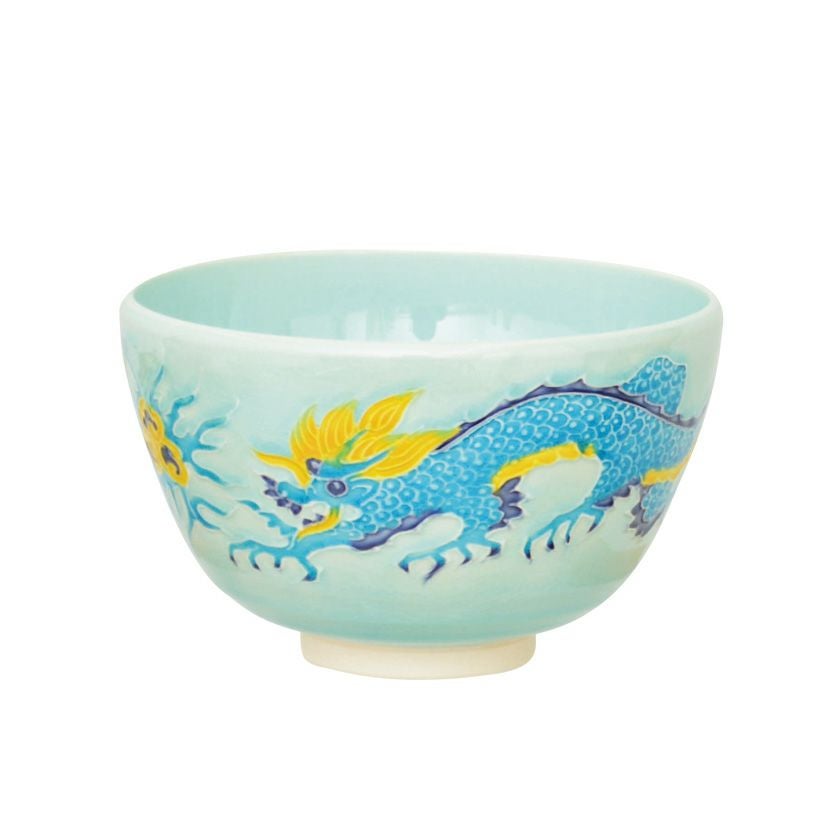 茶道具 抹茶茶碗（まっちゃちゃわん） 茶碗 浅黄交趾 龍 山本 一如 干支 辰（たつ 龍 竜 りゅう） 抹茶茶碗は茶の湯文化である表千家・裏千家の茶道具や抹茶を専門に扱う千紀園（せんきえん）が通販で販売しています。茶会また初心者向けのお稽古用にご利用いただける抹茶碗です。贈り物・ギフトにも人気です。