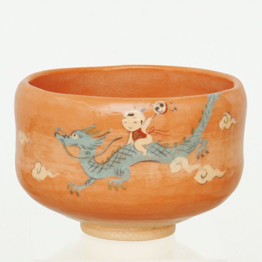 茶道具 楽茶碗（らくちゃわん） 茶碗 赤楽 竜の子太郎 桂窯 干支 辰（たつ 龍 竜 りゅう） 抹茶茶碗は茶の湯文化である表千家・裏千家の茶道具や抹茶を専門に扱う千紀園（せんきえん）が通販で販売しています。茶会また初心者向けのお稽古用にご利用いただける抹茶碗です。贈り物・ギフトにも人気です。